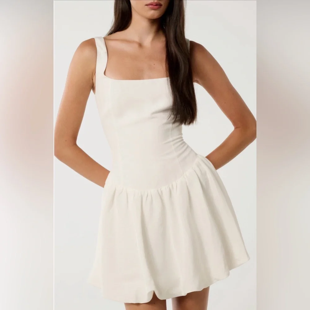 EVER NEW Heidi Bubble Hem Minidress - Picture 2 of 6